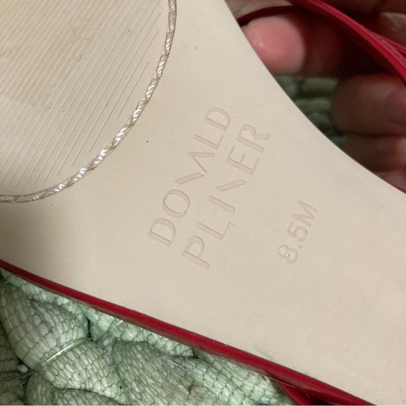 NWOB Donald J. Pliner Cassia Red Patent Mesh Sexy Strappy Toe Loop Sandals - Picture 9 of 10